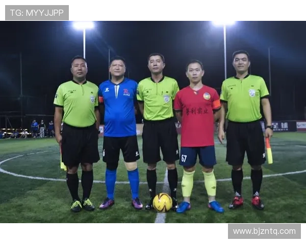 上海足球明星传承之路：那些闪耀绿茵场的传奇人物与故事