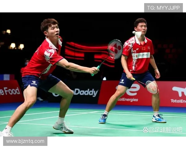上海羽毛球队在联赛中的速度优势与战术分析探讨