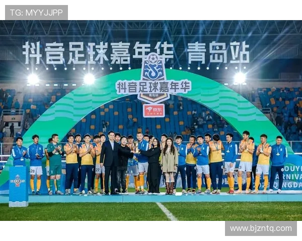 乒乓球明星与足球明星之间的友谊与热爱之旅