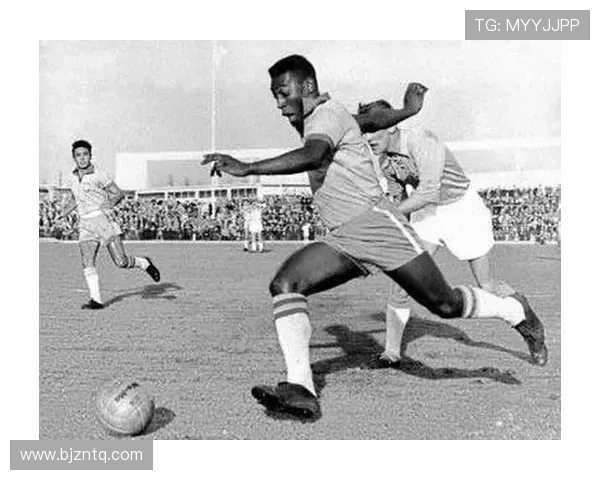 传奇足球巨星贝利的生平与成就揭秘