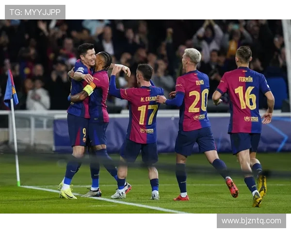 全球足球明星全景资料与精彩瞬间照片集锦