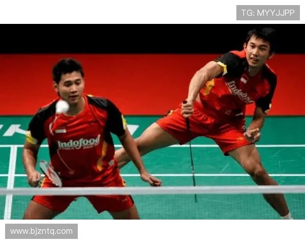 武汉羽毛球队区域防守战术深度分析与实战应用探讨