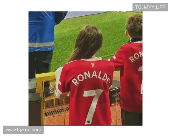 足球明星换头像照片引发女生热潮，谁是她们心中的偶像与灵感来源