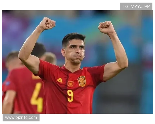 足球场上的神鬼传奇：那些令人瞩目的足球明星与他们的非凡故事