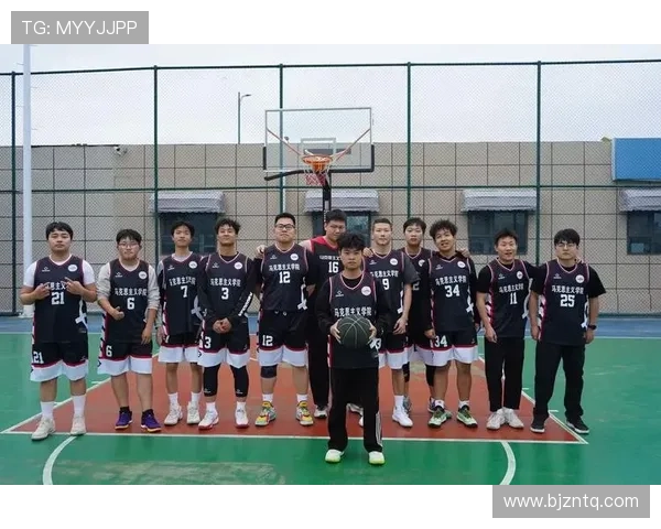 成都篮球队选拔赛精彩点评团队配合与战术执行的完美结合